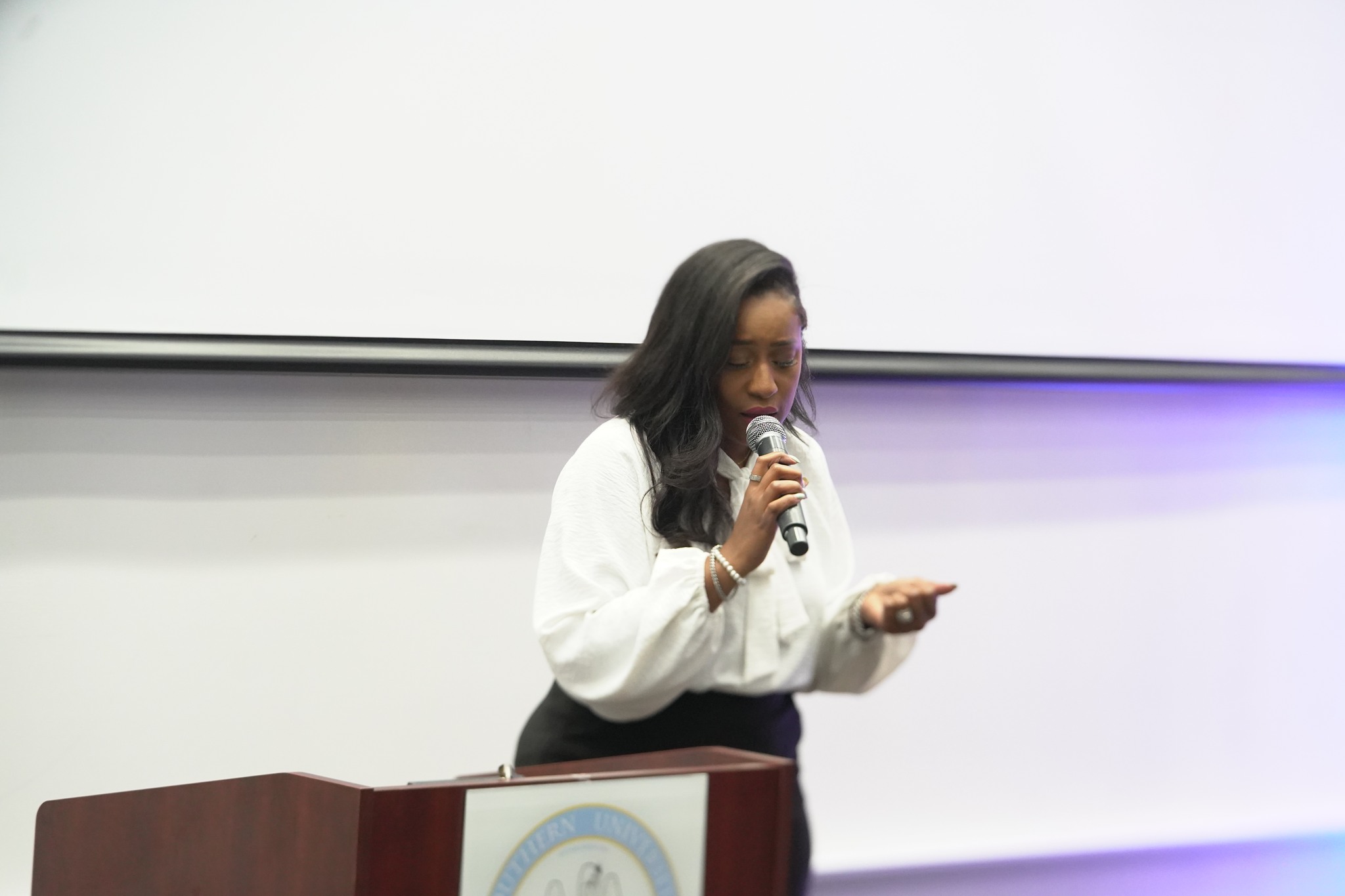 Lemesa Fleury singing